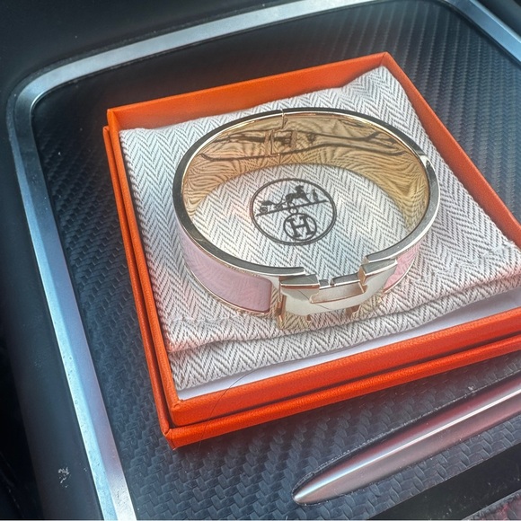 Hermès Clic H bracelet - Picture 8 of 14